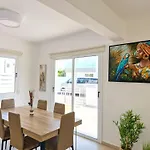 Garden Villa *